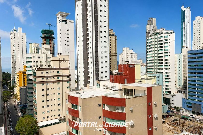 Apartamento &agrave; venda - 97m&sup2; - Pioneiros