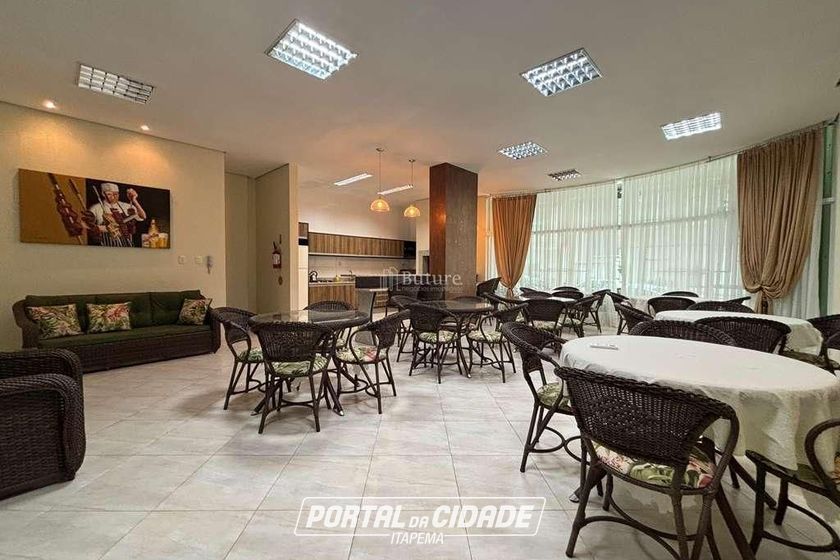 Apartamento &agrave; venda - 194m&sup2; - Meia Praia