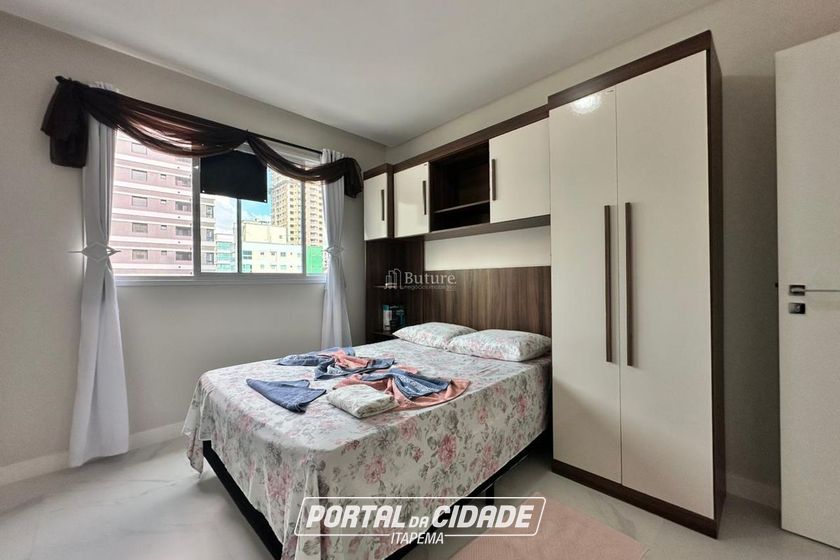 Apartamento &agrave; venda - 86m&sup2; - Meia Praia