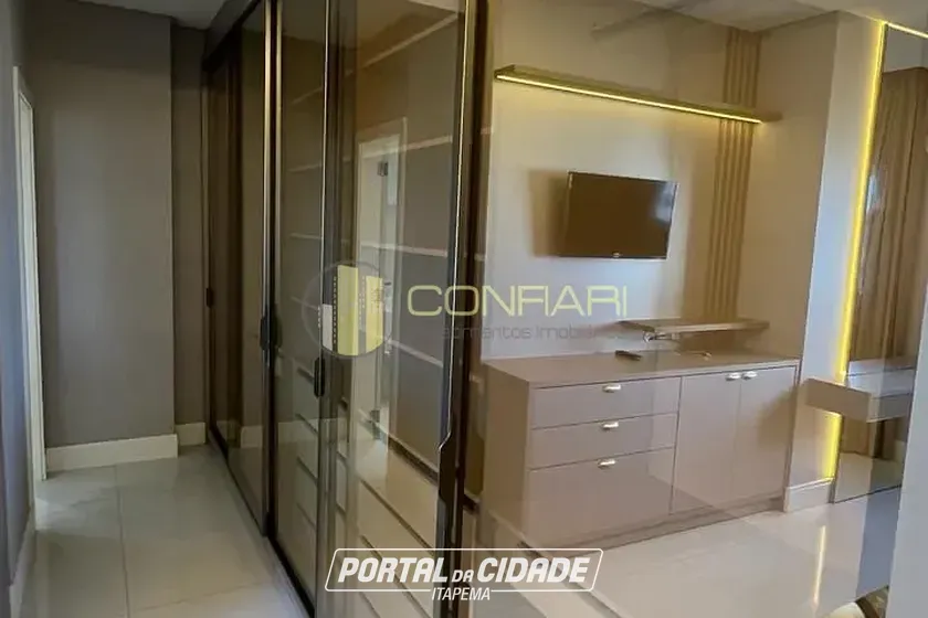 Apartamento &agrave; venda - 268m&sup2; - Meia Praia