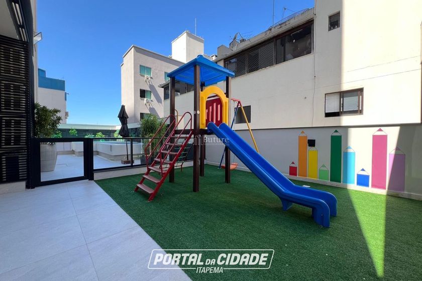 Apartamento &agrave; venda - 129m&sup2; - Meia Praia