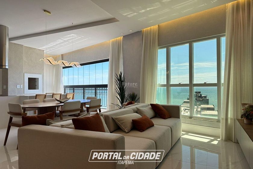 Apartamento &agrave; venda - 140m&sup2; - Meia Praia
