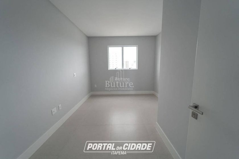 Apartamento &agrave; venda - Meia Praia