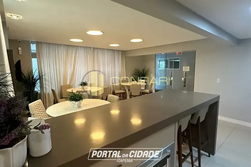 Apartamento &agrave; venda - 129m&sup2; - Meia Praia