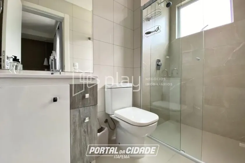 Apartamento &agrave; venda - 145m&sup2; - Meia Praia