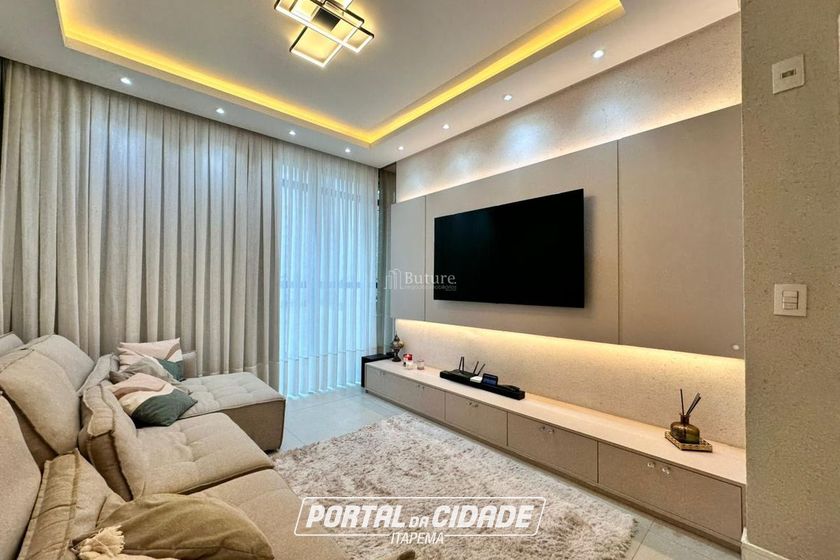 Apartamento &agrave; venda - 165m&sup2; - Meia Praia