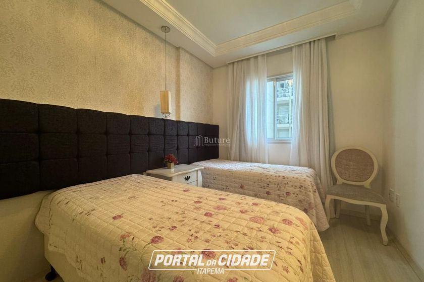 Apartamento &agrave; venda - 171m&sup2; - Meia Praia