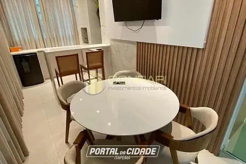 Apartamento &agrave; venda - 145m&sup2; - Meia Praia