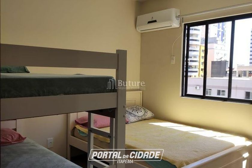 Apartamento &agrave; venda - 95m&sup2; - Meia Praia