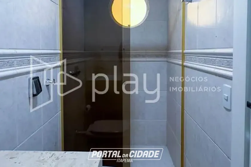 Apartamento &agrave; venda - 170m&sup2; - Meia Praia
