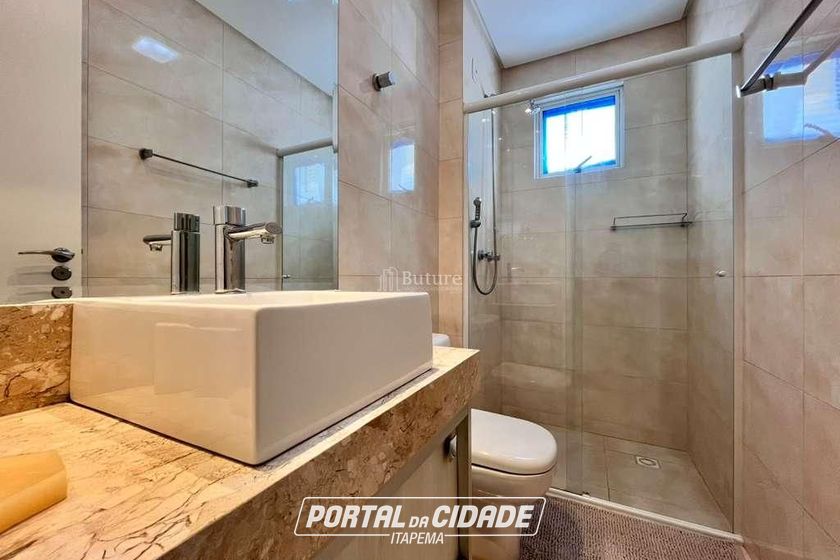 Apartamento &agrave; venda - 194m&sup2; - Meia Praia
