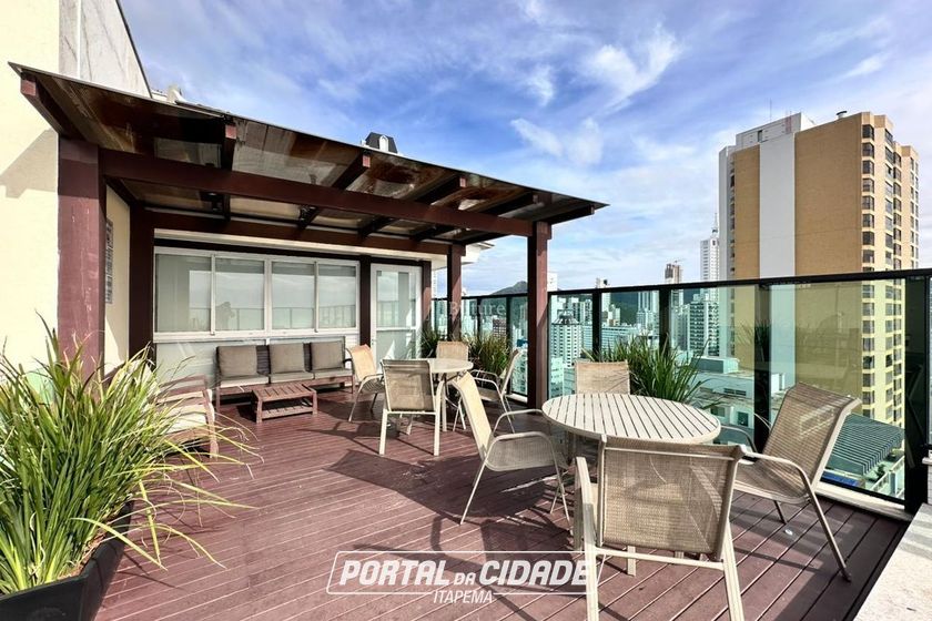 Apartamento &agrave; venda - 120m&sup2; - Centro