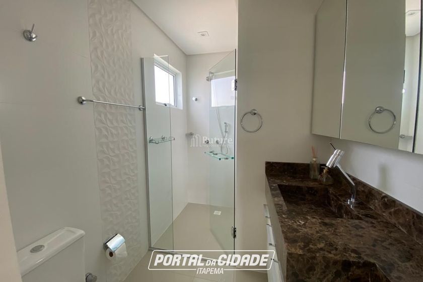 Apartamento &agrave; venda - 190m&sup2; - Meia Praia