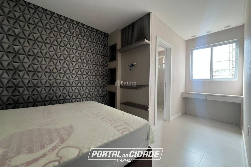 Apartamento &agrave; venda - 141m&sup2; - Meia Praia