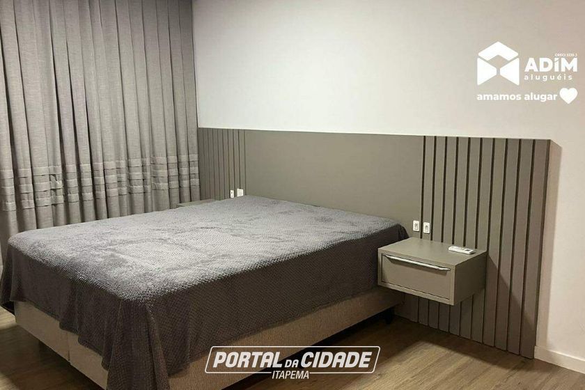 Apartamento para alugar - 200m&sup2; - Meia Praia