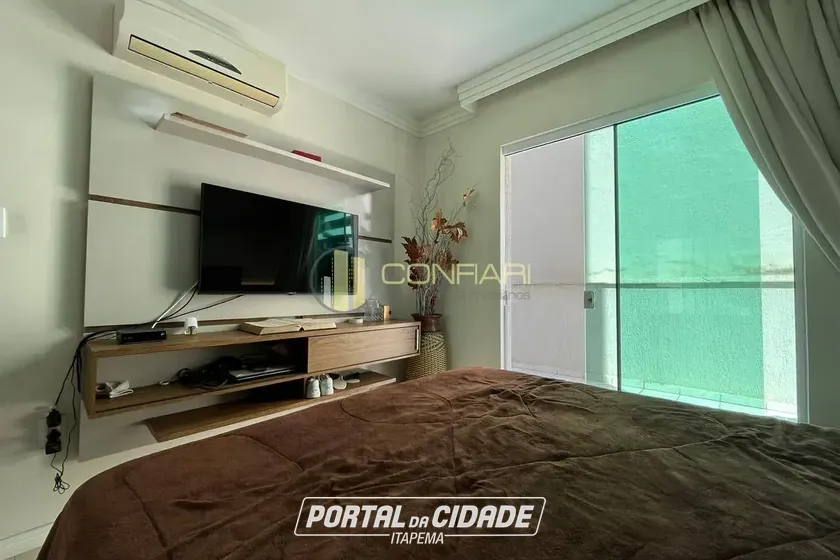 Apartamento &agrave; venda - 160m&sup2; - Meia Praia
