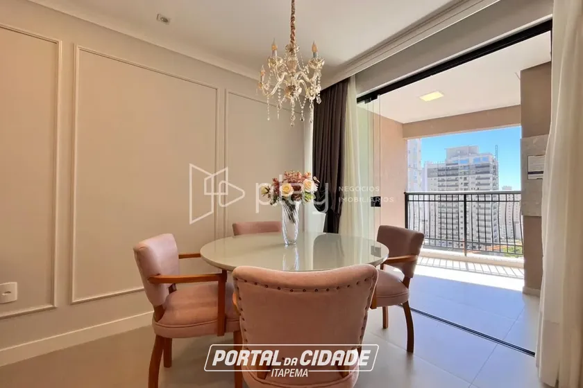 Apartamento &agrave; venda - 70m&sup2; - Meia Praia