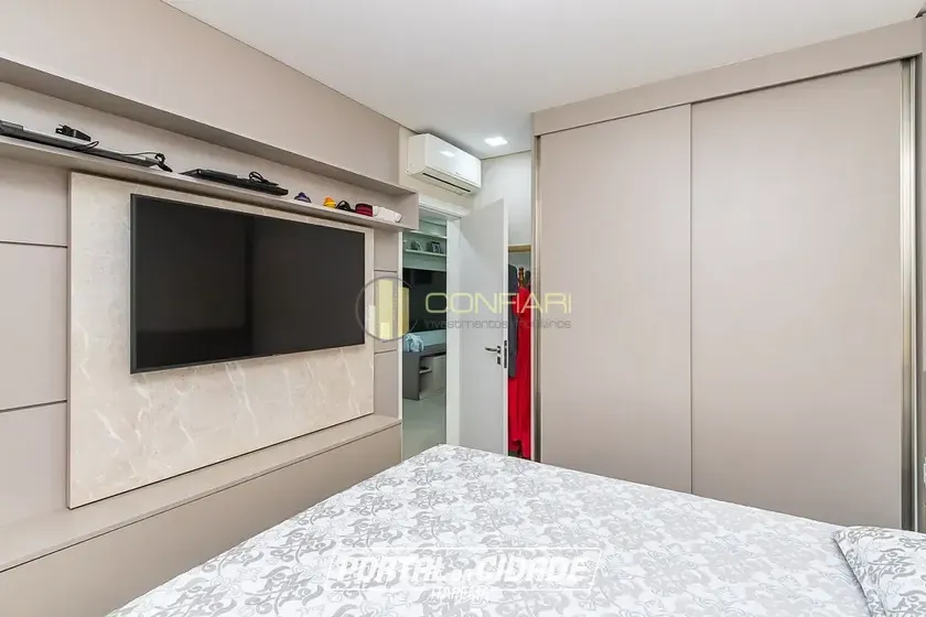 Apartamento &agrave; venda - 80m&sup2; - meia praia