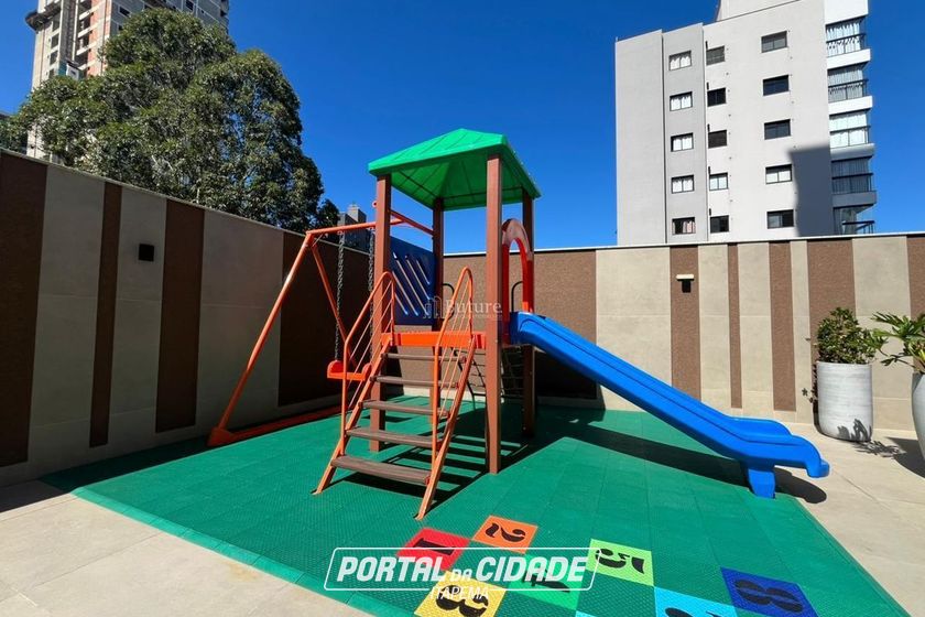 Apartamento &agrave; venda - 87m&sup2; - Centro