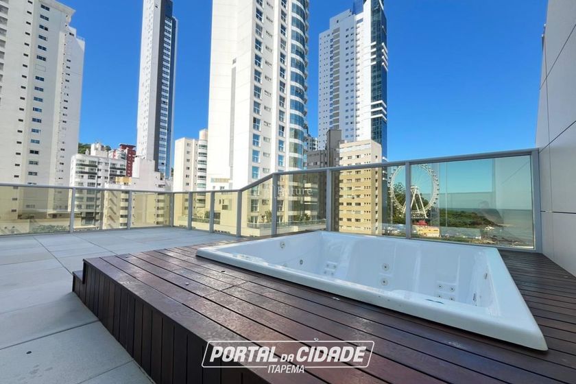 Apartamento &agrave; venda - 223m&sup2; - Pioneiros