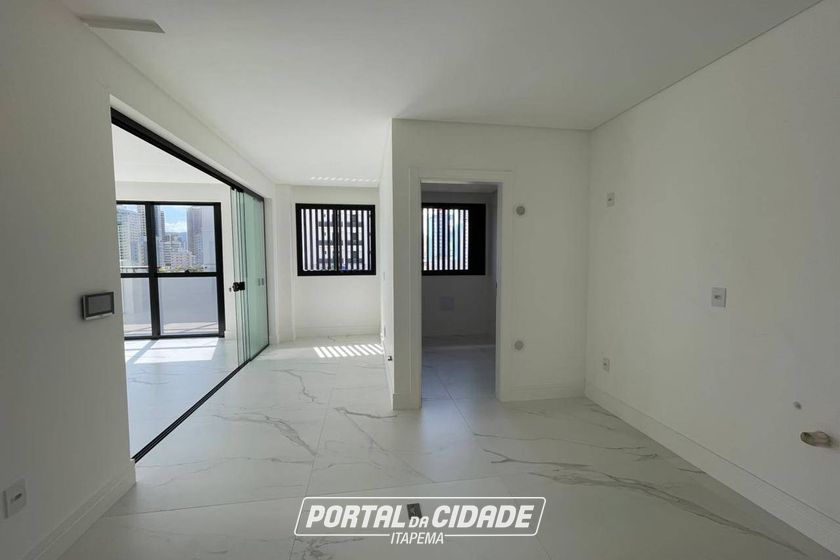 Apartamento &agrave; venda - Meia Praia