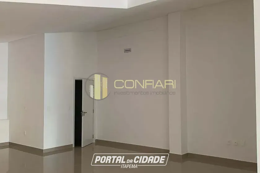 Sala Comercial para alugar - 140m&sup2; - Meia Praia