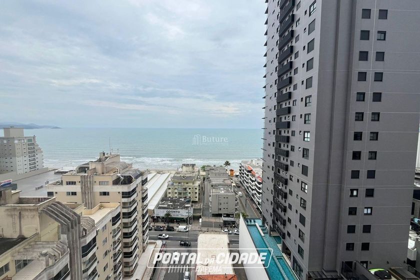Apartamento &agrave; venda - 207m&sup2; - Meia Praia