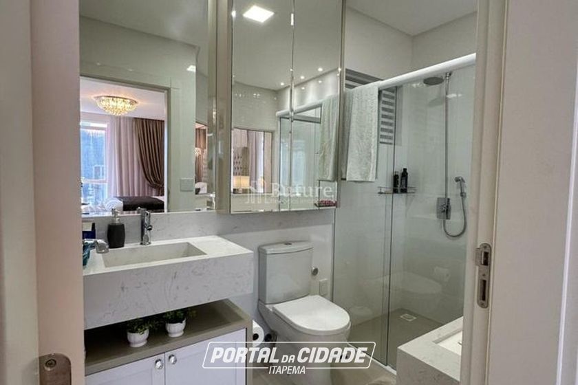 Apartamento &agrave; venda - 229m&sup2; - Meia Praia
