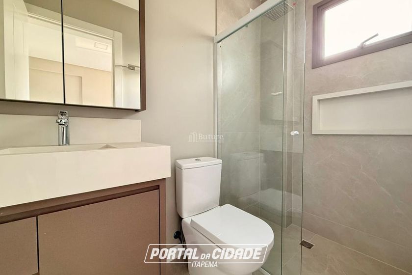 Apartamento &agrave; venda - 114m&sup2; - Meia Praia