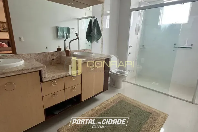Apartamento para alugar - 212m&sup2; - meia praia