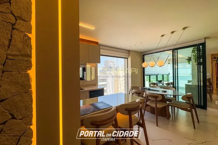 Apartamento &agrave; venda - 114m&sup2; - Meia Praia