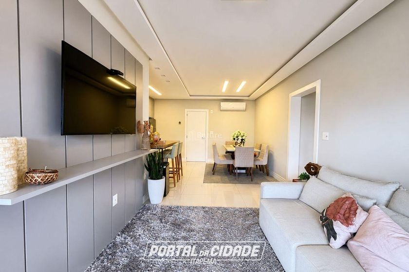 Apartamento &agrave; venda - 85m&sup2; - Meia Praia