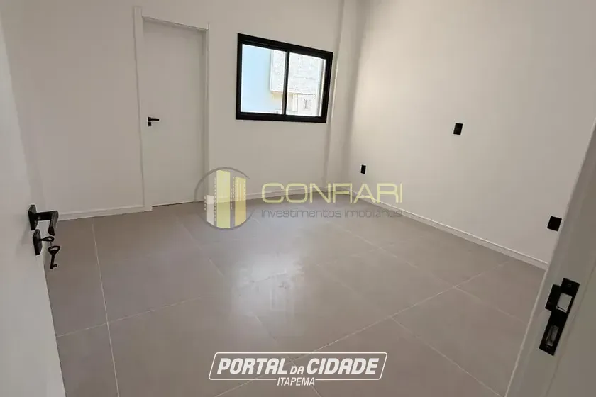 Sobrado &agrave; venda - 92m&sup2; - bombas