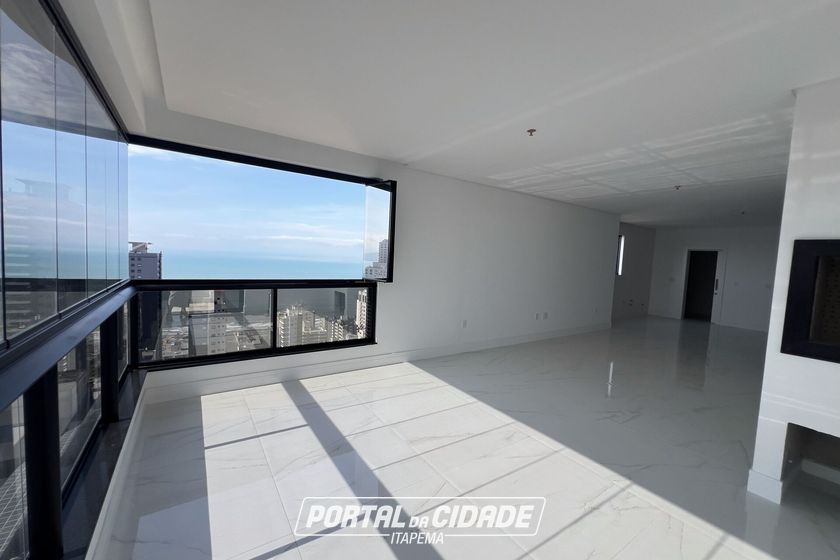 Apartamento &agrave; venda - 206m&sup2; - Meia Praia