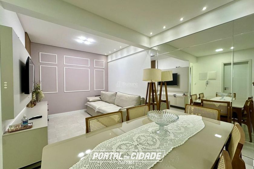 Apartamento &agrave; venda - 119m&sup2; - Meia Praia