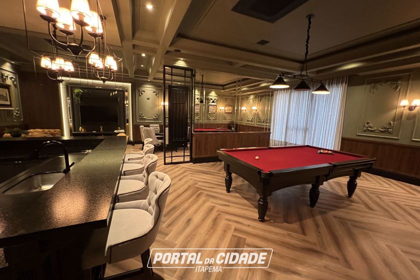 Apartamento &agrave; venda - 185m&sup2; - Meia Praia