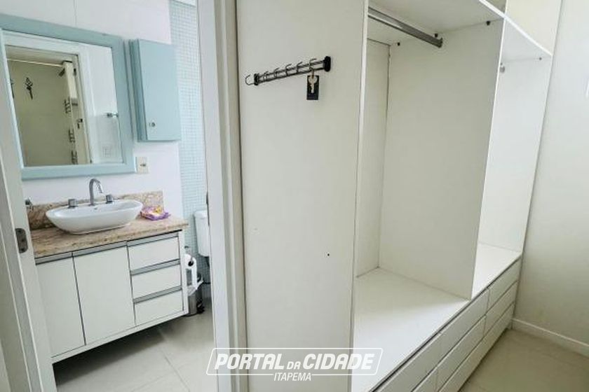 Apartamento para alugar - 225m&sup2; - Centro