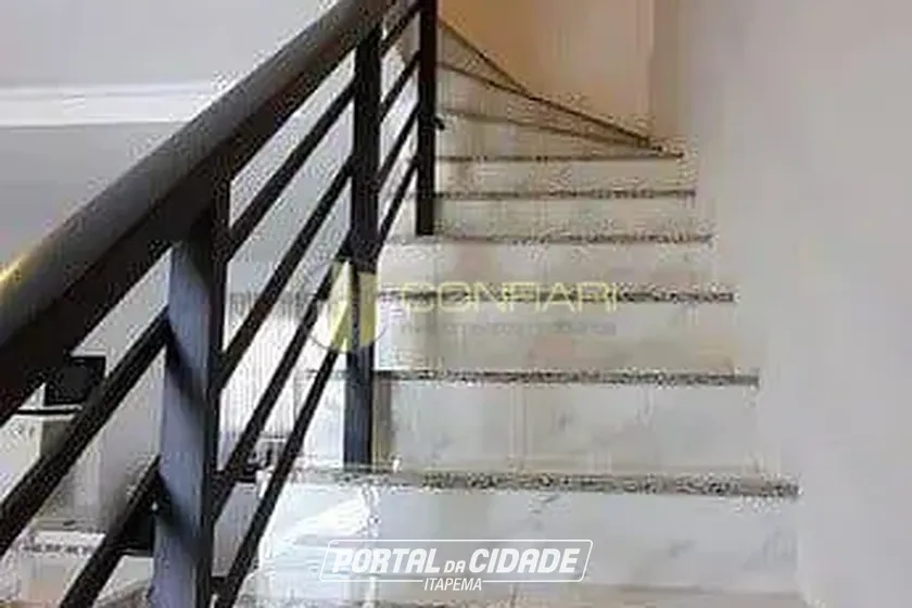 Sobrado &agrave; venda - 92m&sup2; - Morretes