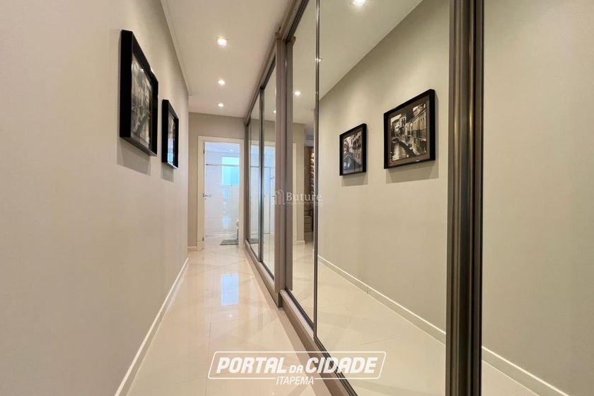 Apartamento &agrave; venda - 148m&sup2; - Meia Praia