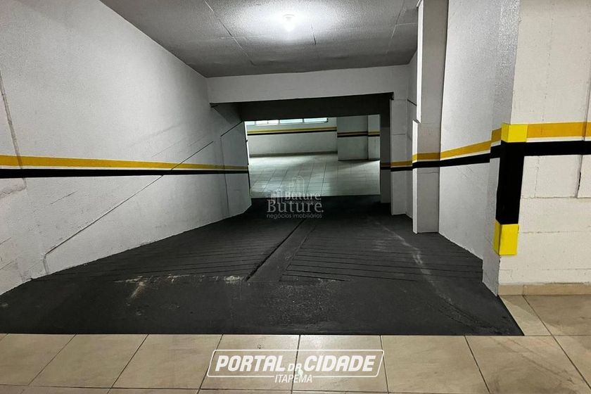 Apartamento &agrave; venda - Meia Praia