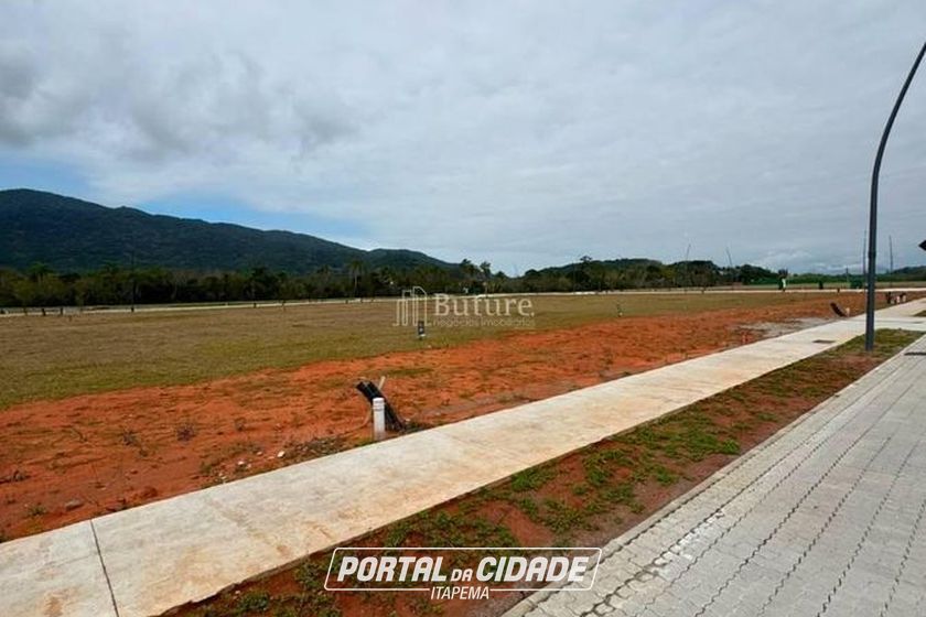 Terreno &agrave; venda - 360m&sup2; - Viva Park