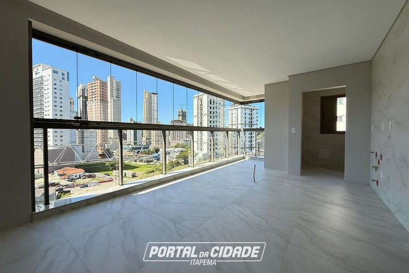 Apartamento &agrave; venda - 105m&sup2; - Centro