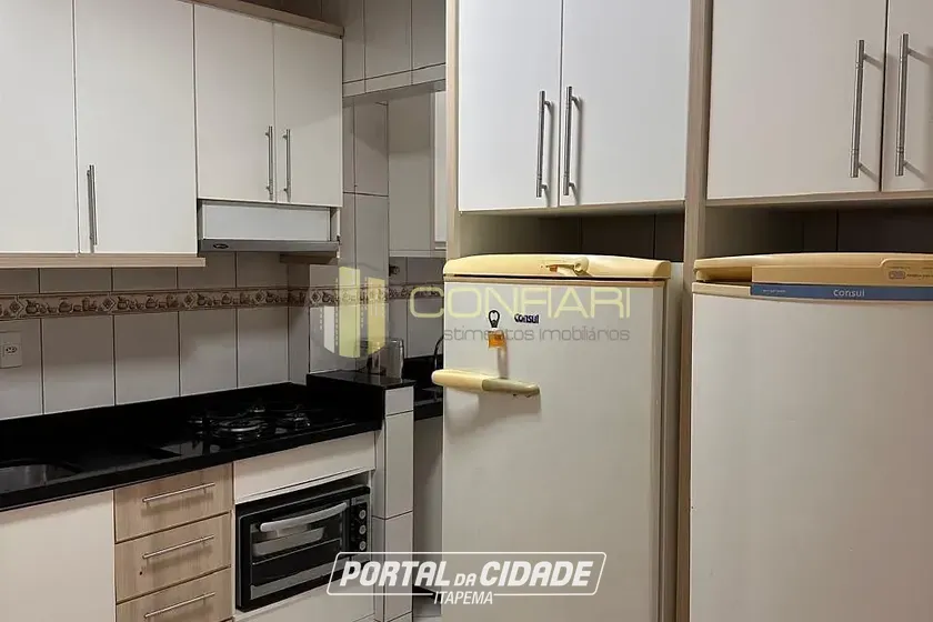 Apartamento para alugar - 98m&sup2; - meia praia