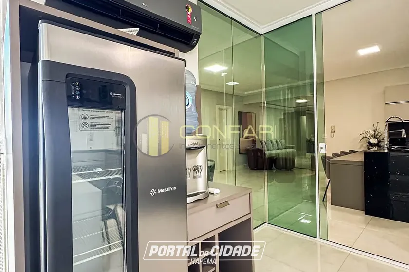 Apartamento &agrave; venda - 185m&sup2; - MEIA PRAIA