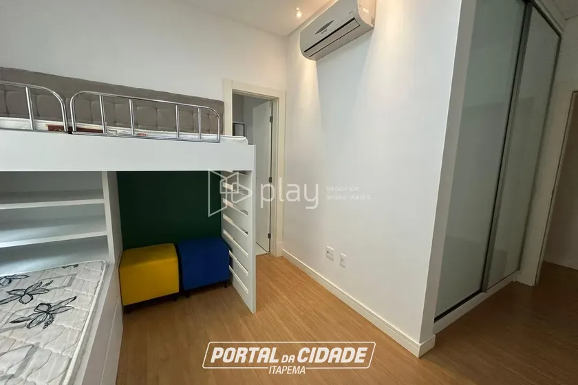 Apartamento &agrave; venda - 134m&sup2; - Meia Praia