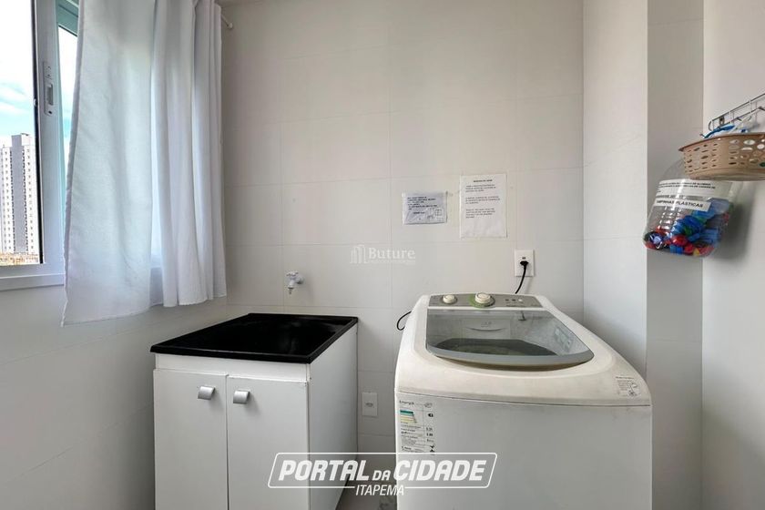 Apartamento &agrave; venda - 86m&sup2; - Meia Praia