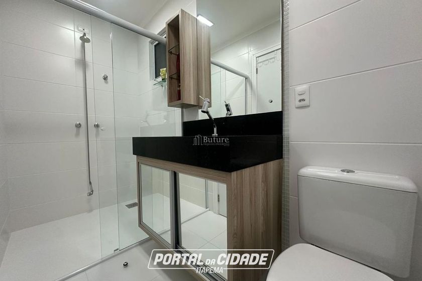 Apartamento &agrave; venda - 198m&sup2; - Meia Praia