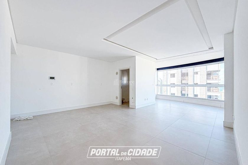Apartamento &agrave; venda - Meia Praia