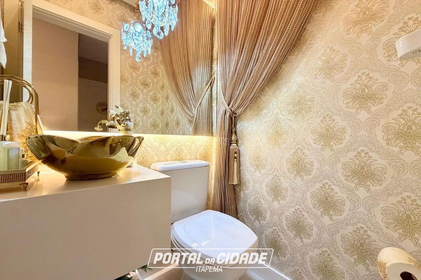 Apartamento &agrave; venda - 141m&sup2; - Meia Praia