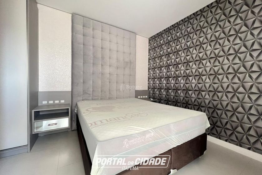 Apartamento &agrave; venda - 141m&sup2; - Meia Praia